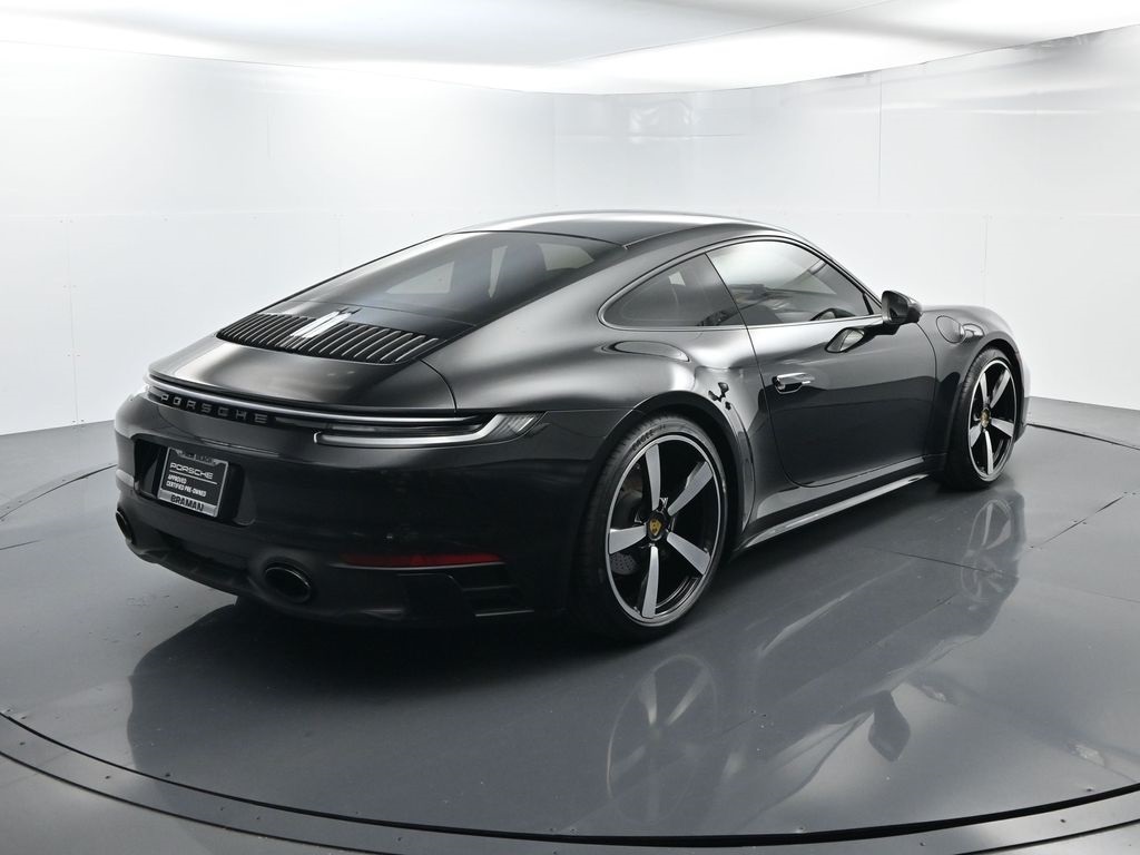 2024 Porsche 911 T photo 13