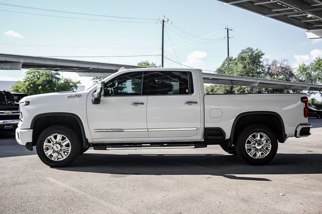 2024 Chevrolet Silverado 2500HD High Country photo 4