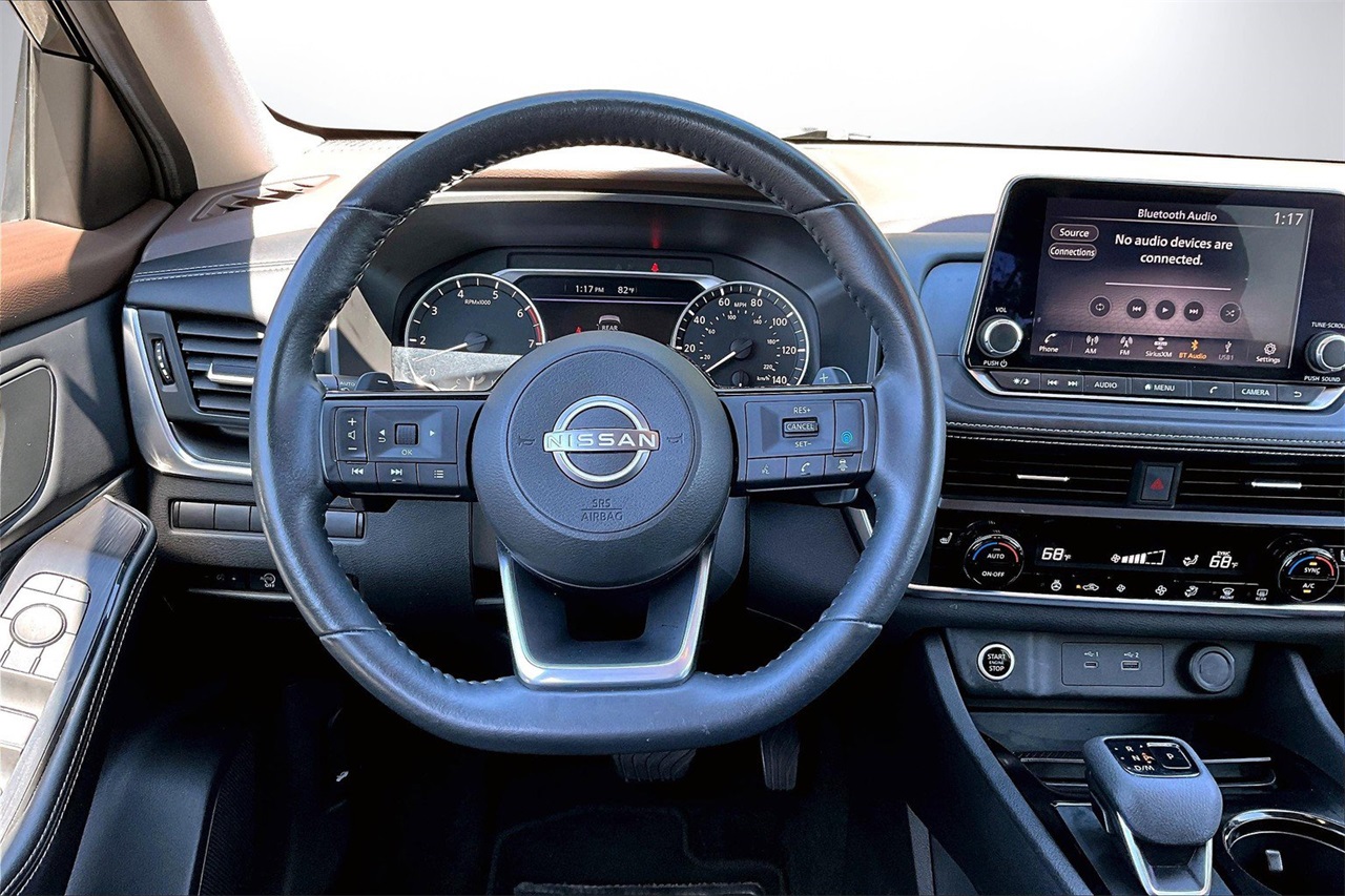 2023 Nissan Rogue SV photo 10
