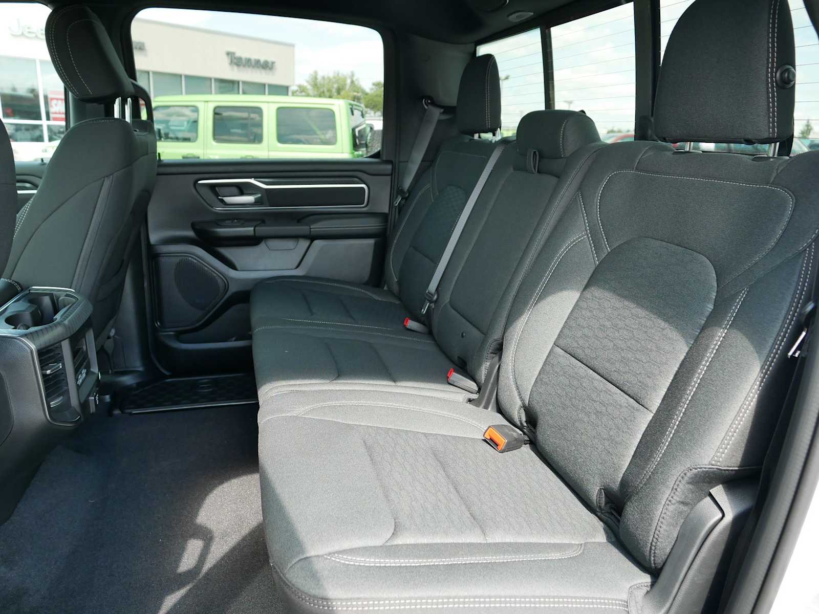 2025 Ram 1500 Big Horn photo 9