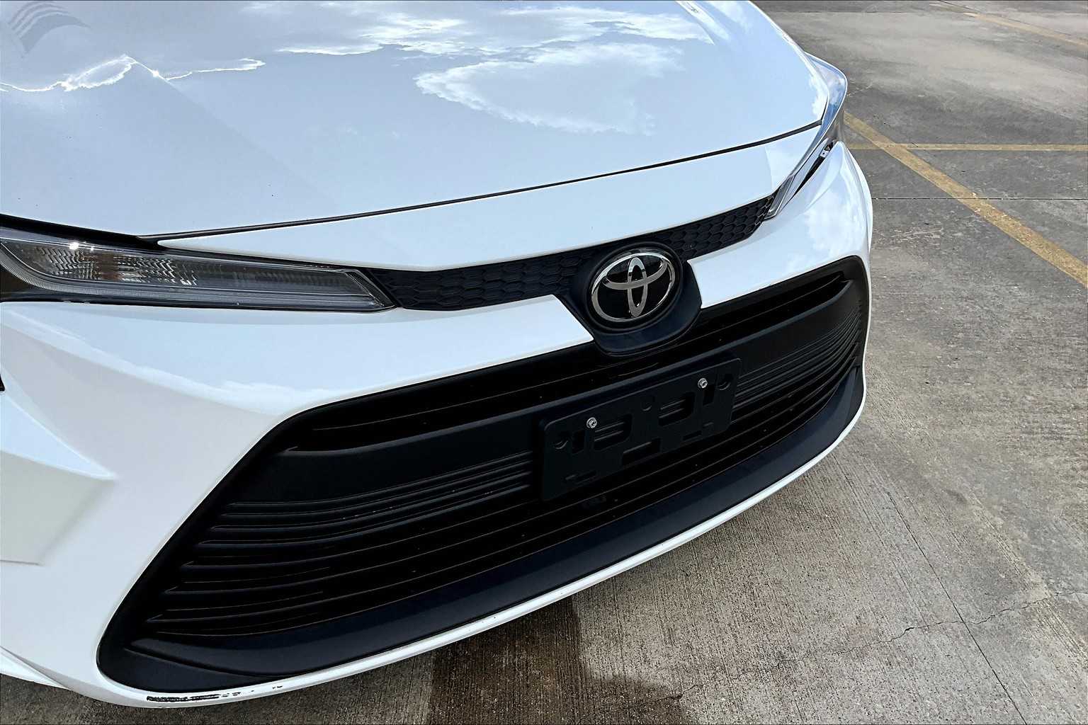2024 Toyota Corolla LE photo 27