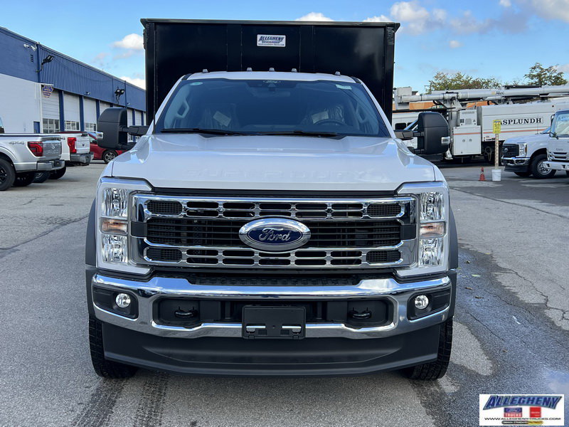 2025 Ford F-550 XL photo 3