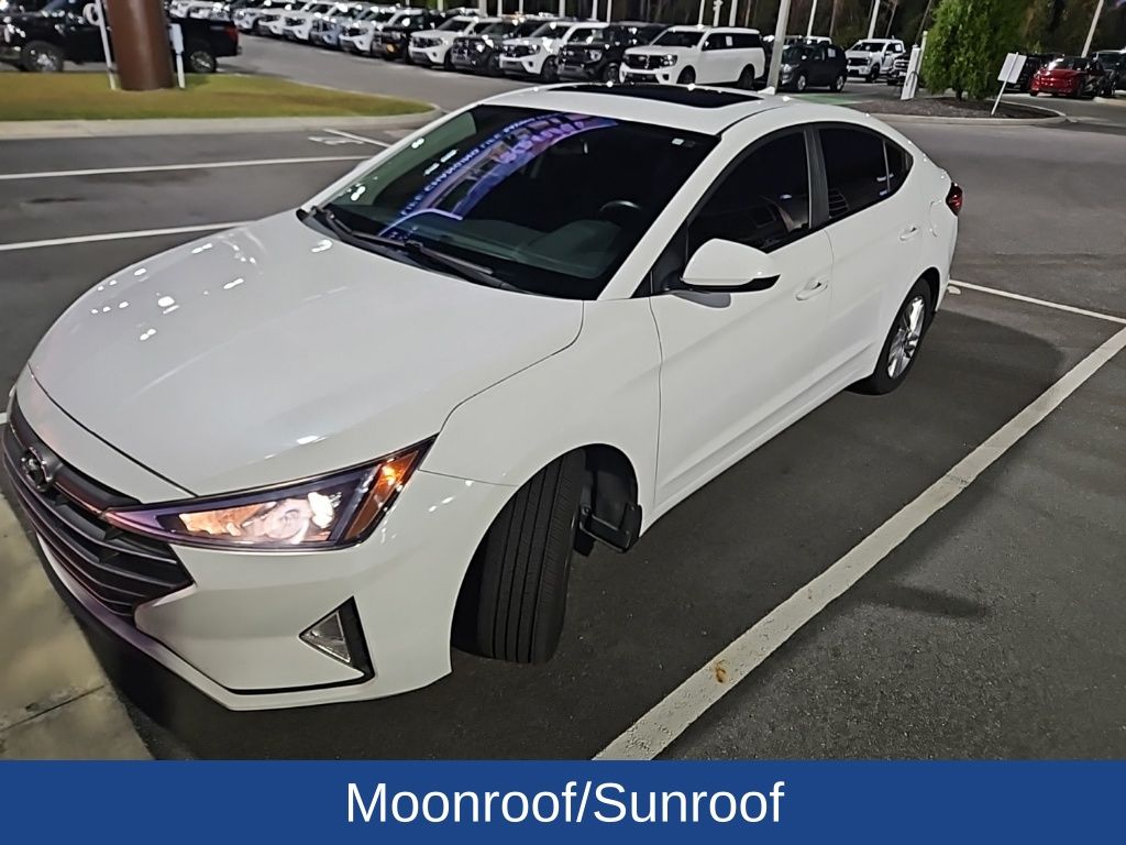 2020 Hyundai Elantra Value Edition photo 3