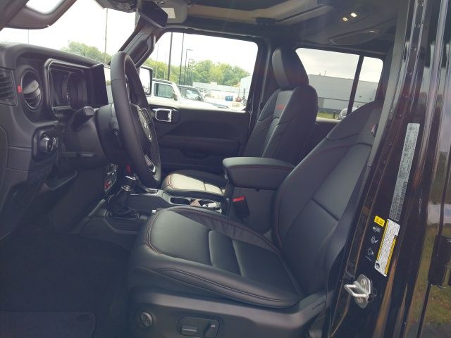 2025 Jeep Wrangler Rubicon X photo 3