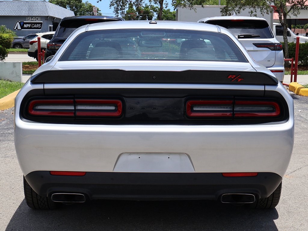2022 Dodge Challenger R/T photo 2