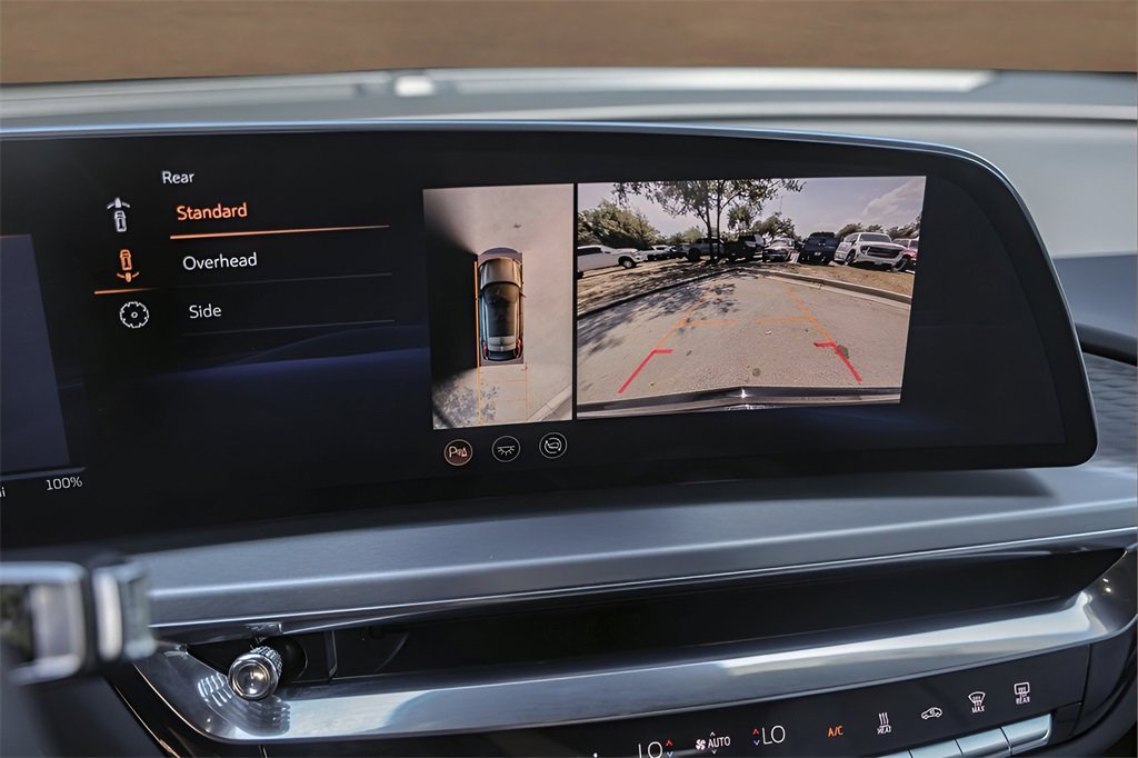 2024 Cadillac Lyriq Sport photo 15