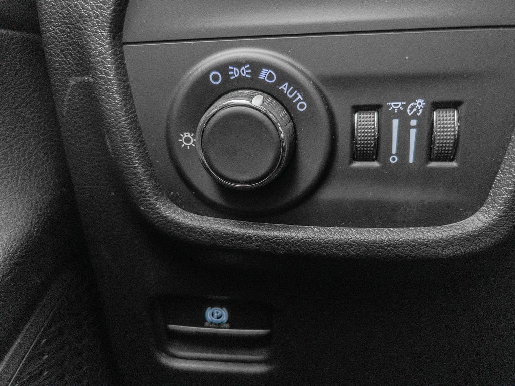 2023 Jeep Grand Cherokee Altitude photo 15
