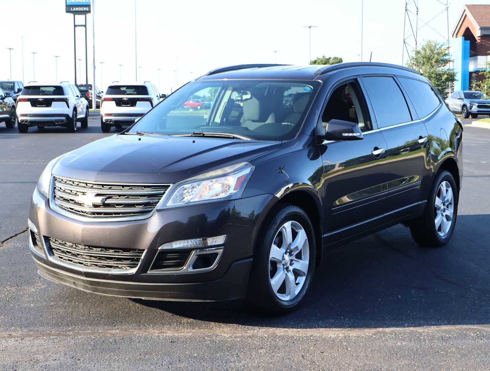 2017 Chevrolet Traverse 1LT photo 25