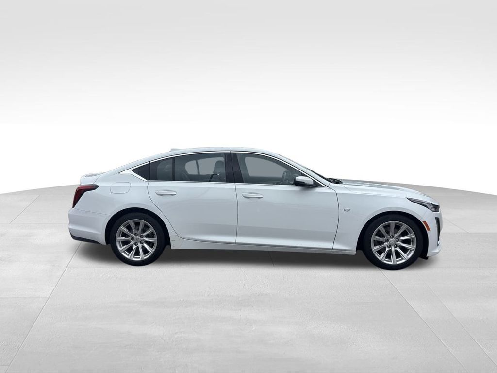2021 Cadillac CT5 Luxury photo 2