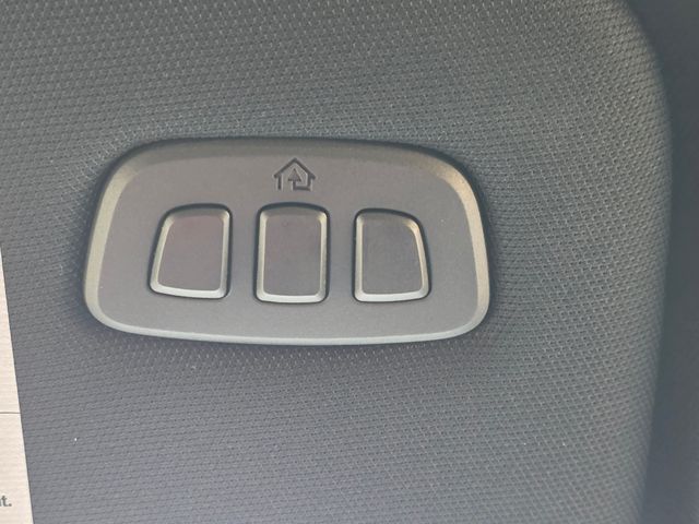 2025 Ford Explorer ST-Line photo 28