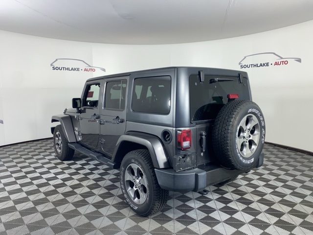 2017 Jeep Wrangler Unlimited Sahara photo 7