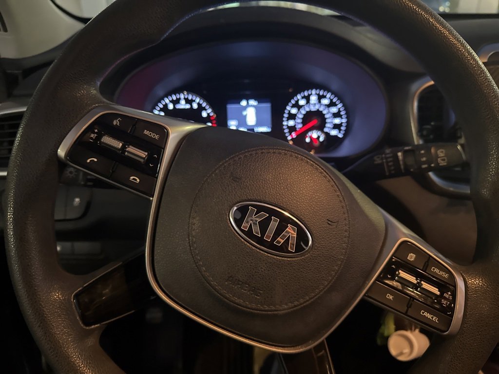 2020 Kia Sorento LX photo 4