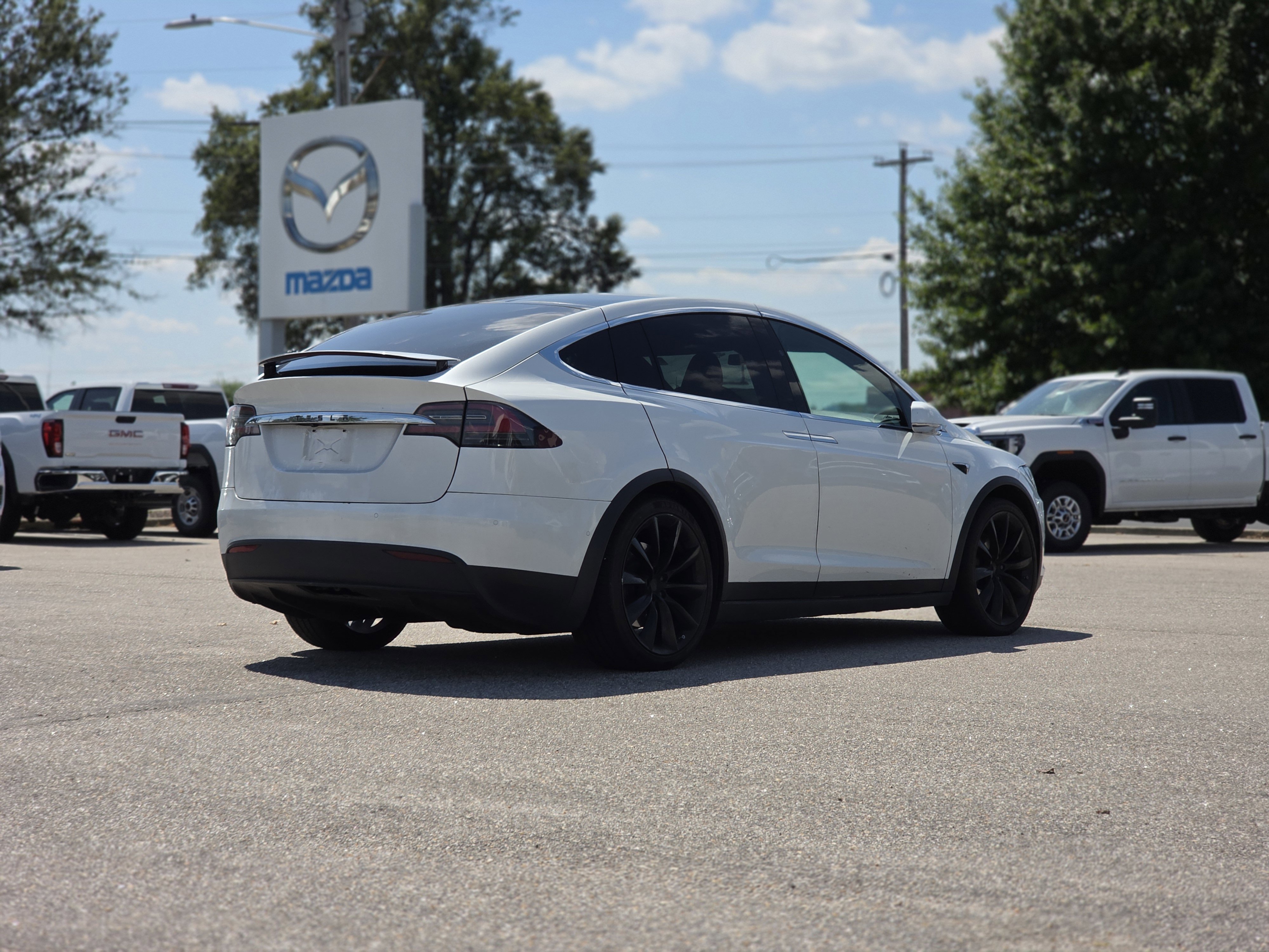 2020 Tesla Model X Long Range photo 6