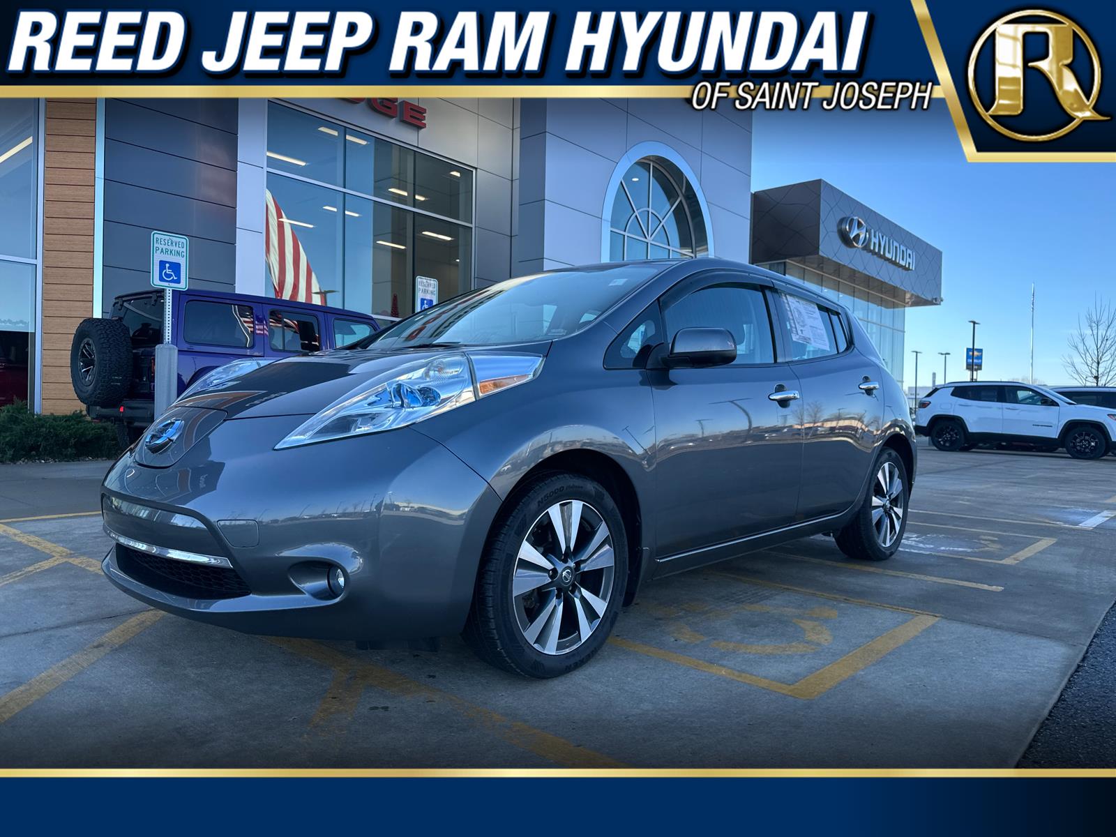 2017 Nissan LEAF SL's photo