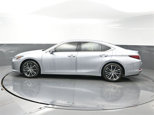 2025 Lexus ES 350 photo 4