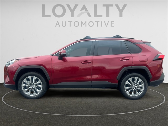 2023 Toyota RAV4 XLE Premium photo 2