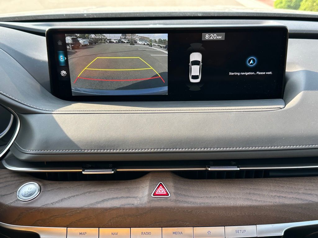 2024 Genesis Electrified G80 photo 26