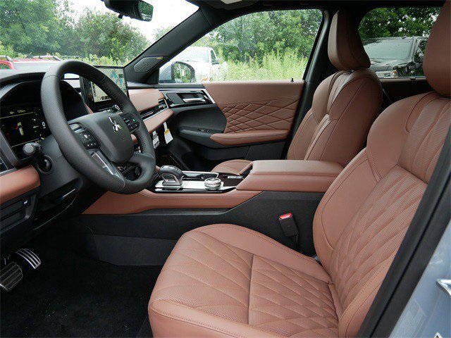 2025 Mitsubishi Outlander SEL Premium photo 4