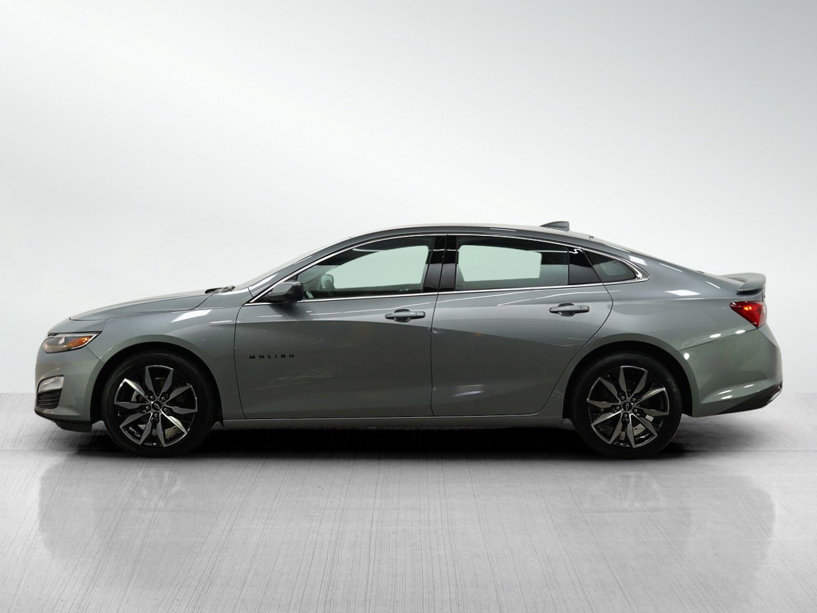 Used 2025 Chevrolet Malibu RS with VIN 1G1ZG5ST4SF102868 for sale in Bloomington, Minnesota