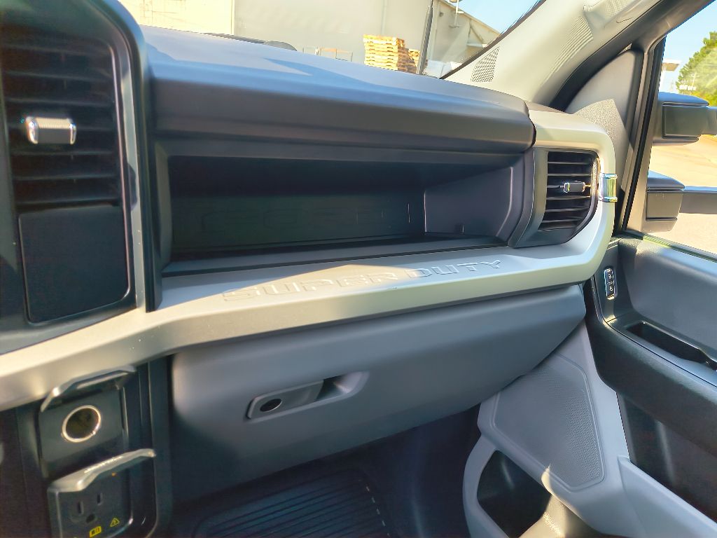2024 Ford F-450 XL photo 25