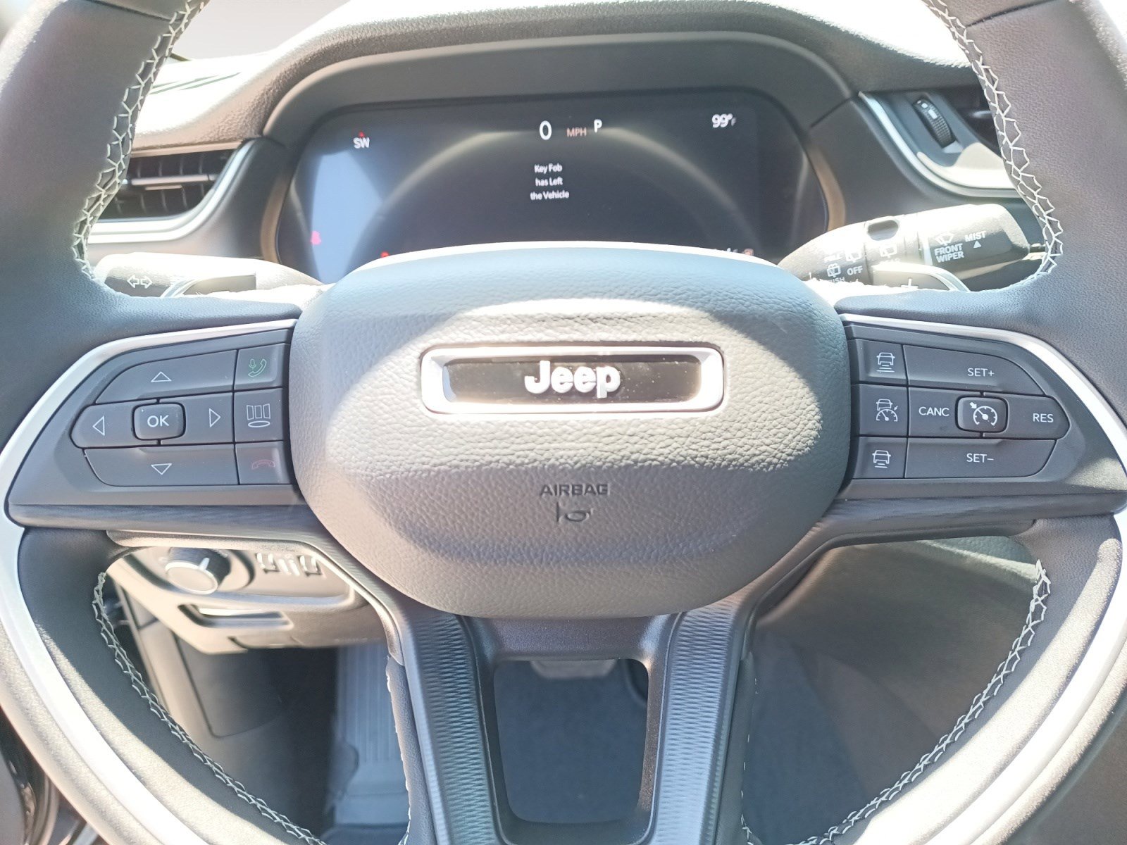 2025 Jeep Grand Cherokee Laredo X photo 11