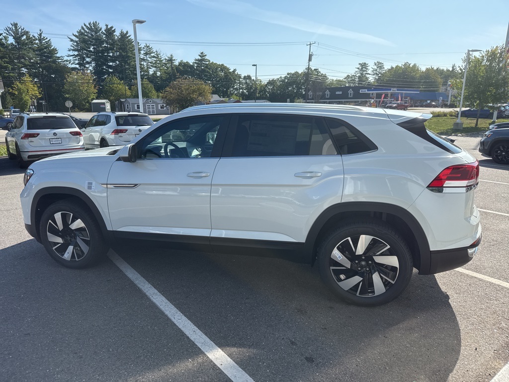 2026 Volkswagen Atlas Cross Sport SE Technology photo 2