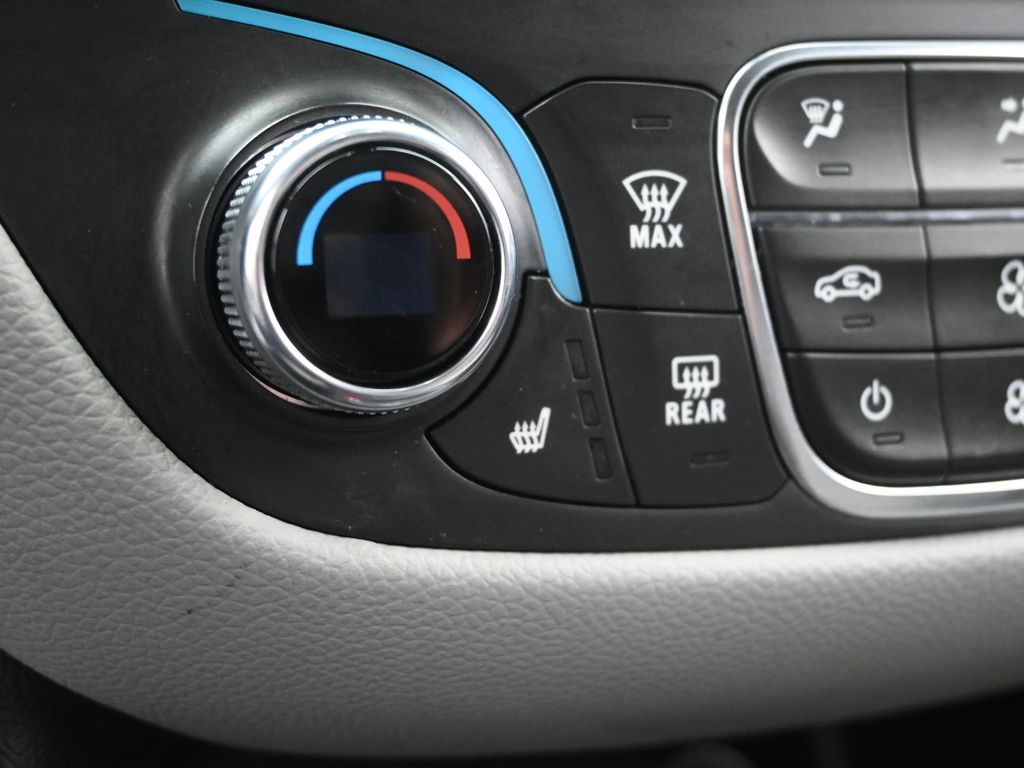 2023 Chevrolet Equinox LT photo 11