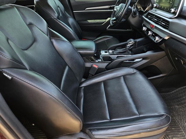 2020 Kia Telluride LX photo 26