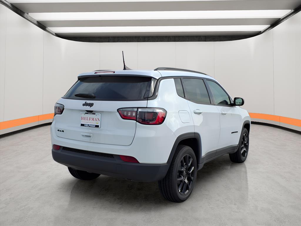 2025 Jeep Compass Latitude photo 2