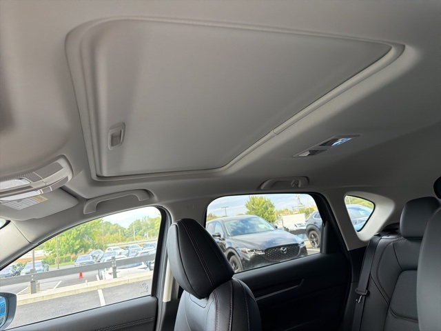 2025 Mazda CX-5 2.5 S Carbon photo 8