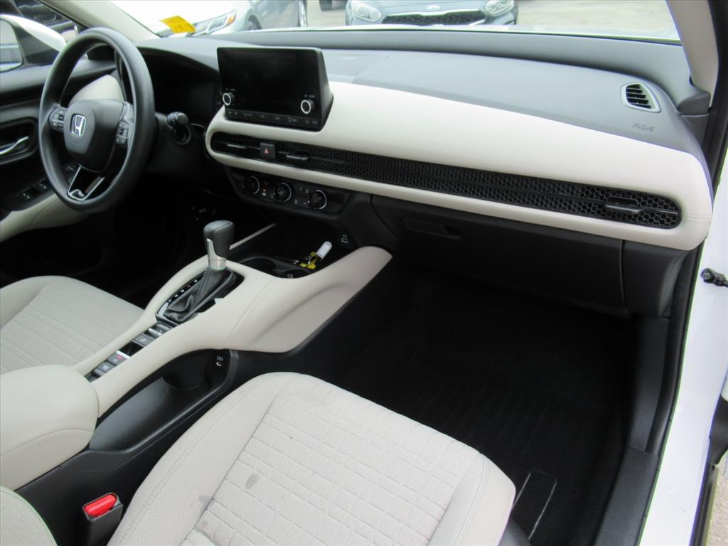 2024 Honda HR-V LX photo 10