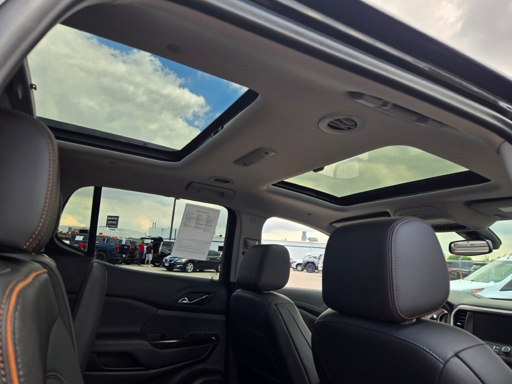 2021 Gmc Acadia AT4 photo 8
