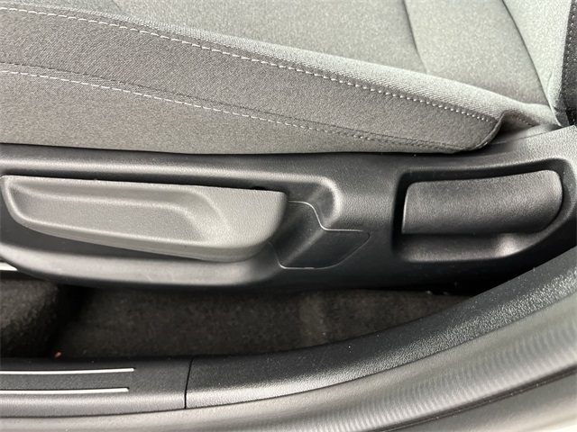 2025 Kia K4 LXS photo 3