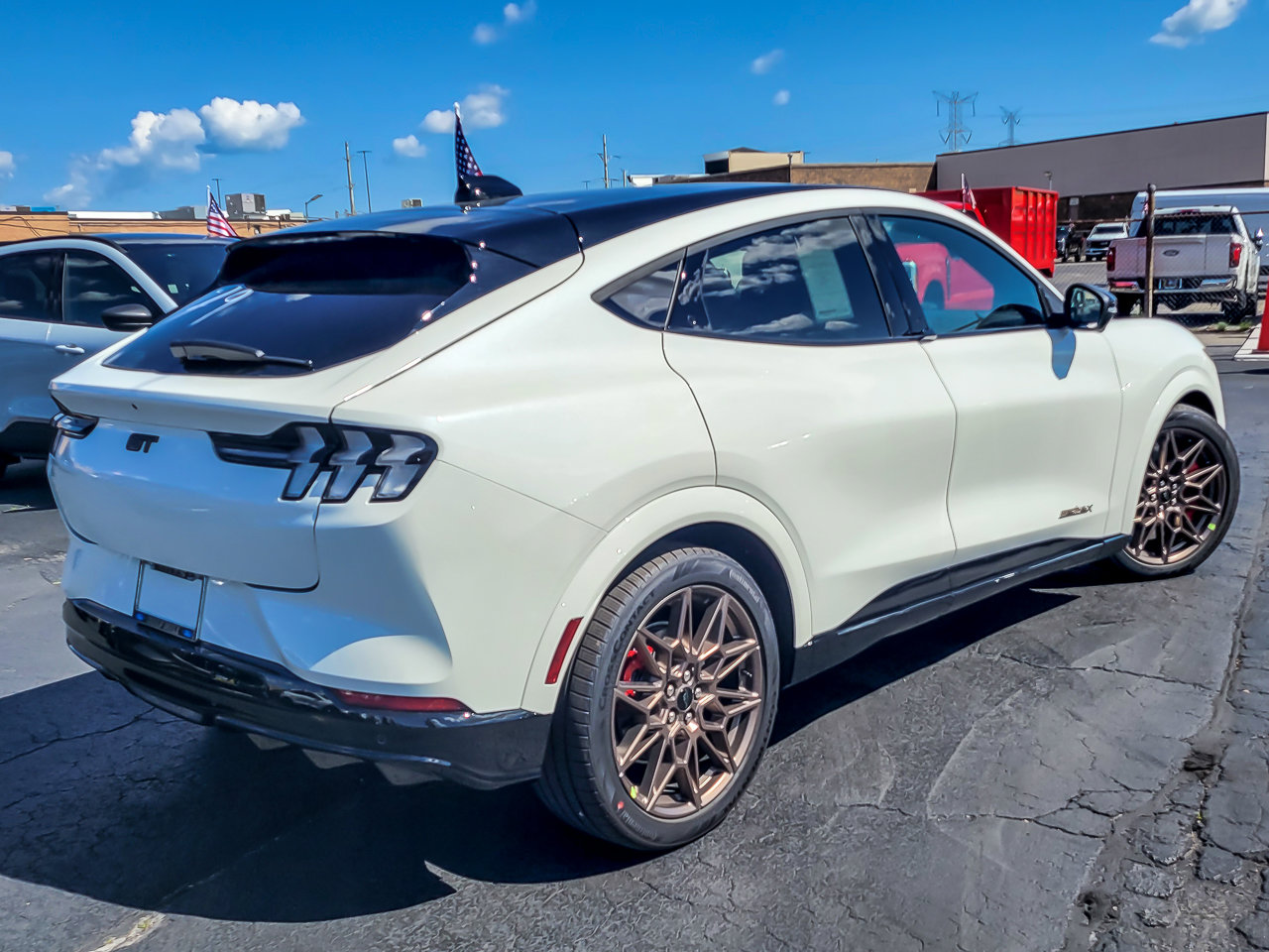 2025 FORD MUSTANG MACH-E - Image 7