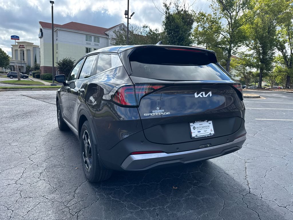 2026 Kia Sportage EX photo 4