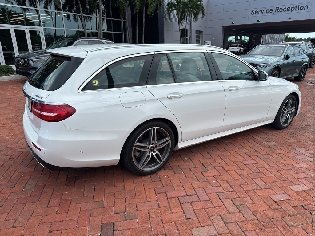 2018 Mercedes Benz E 400 4MATIC photo 6