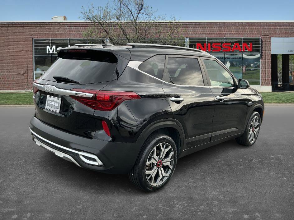 2022 Kia Seltos SX photo 3