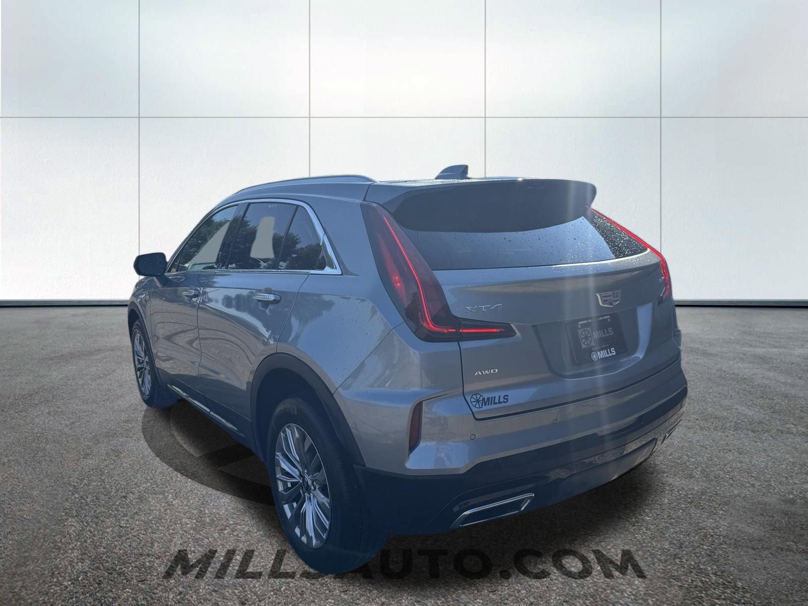 2025 Cadillac XT4 Premium Luxury photo 4
