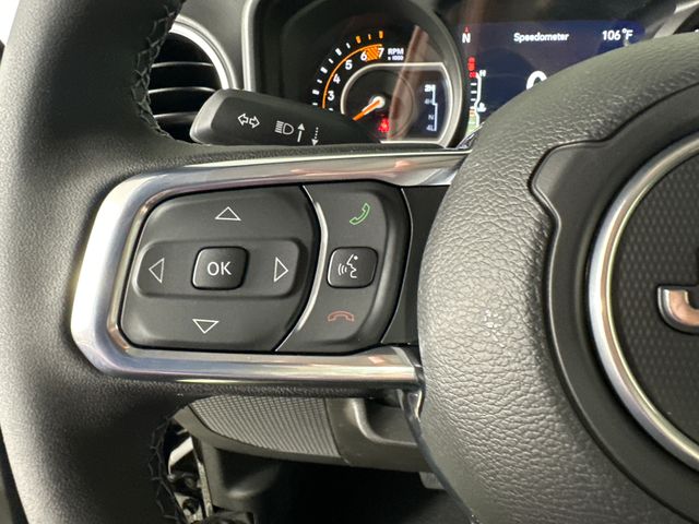 2025 Jeep Wrangler Sahara photo 12