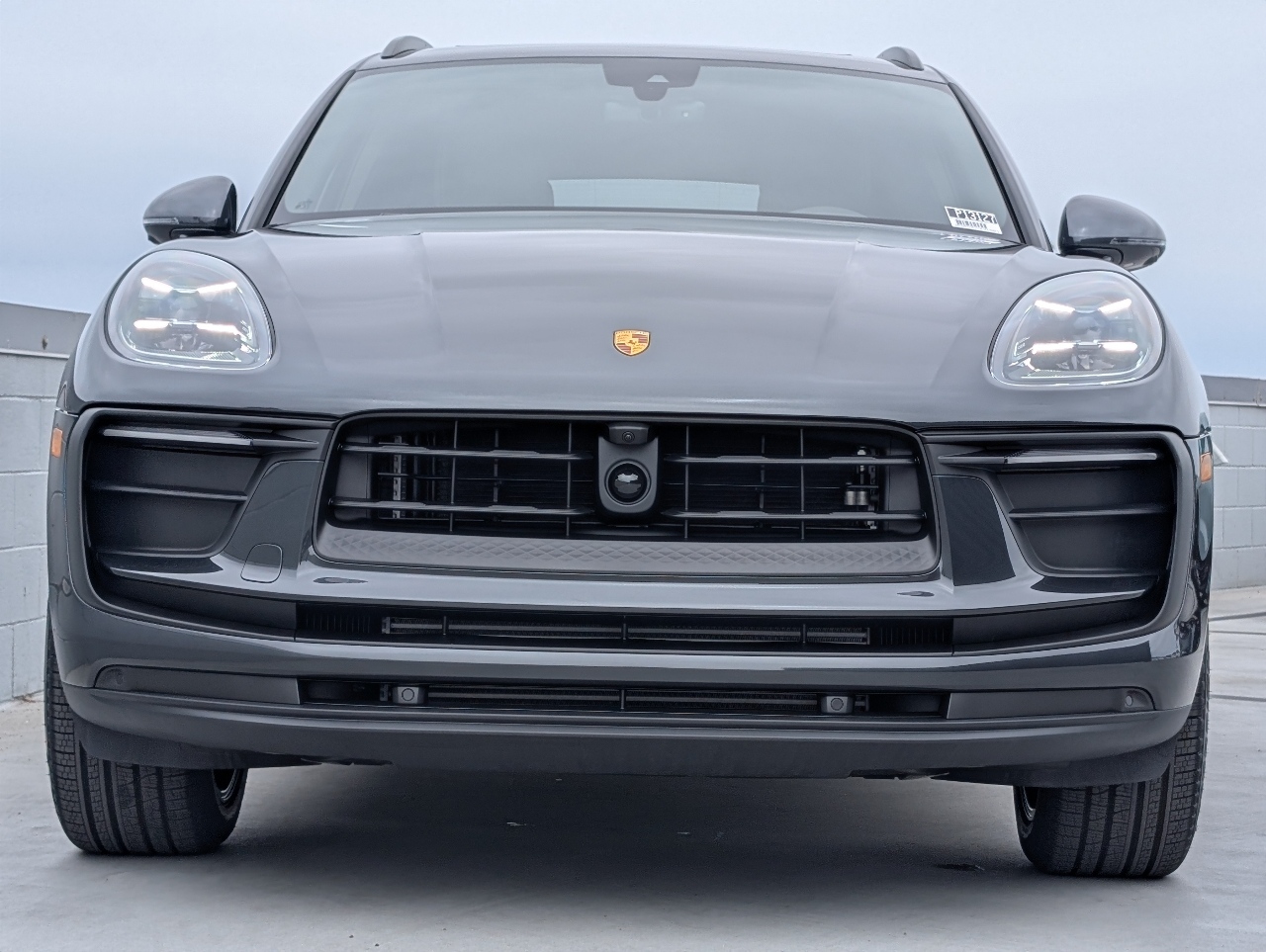2025 Porsche Macan T photo 7