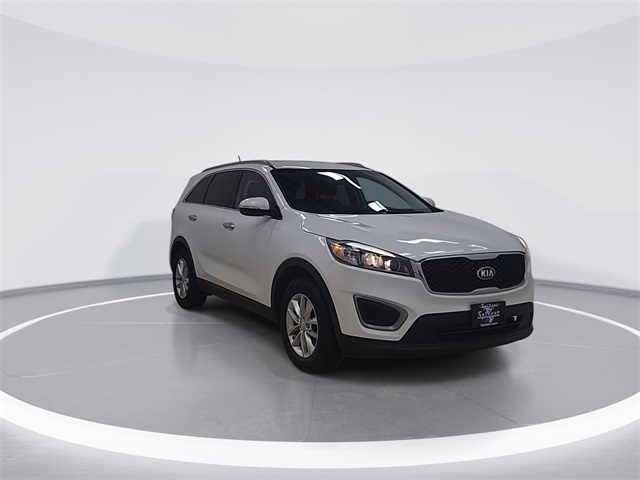 2017 Kia Sorento LX photo 4