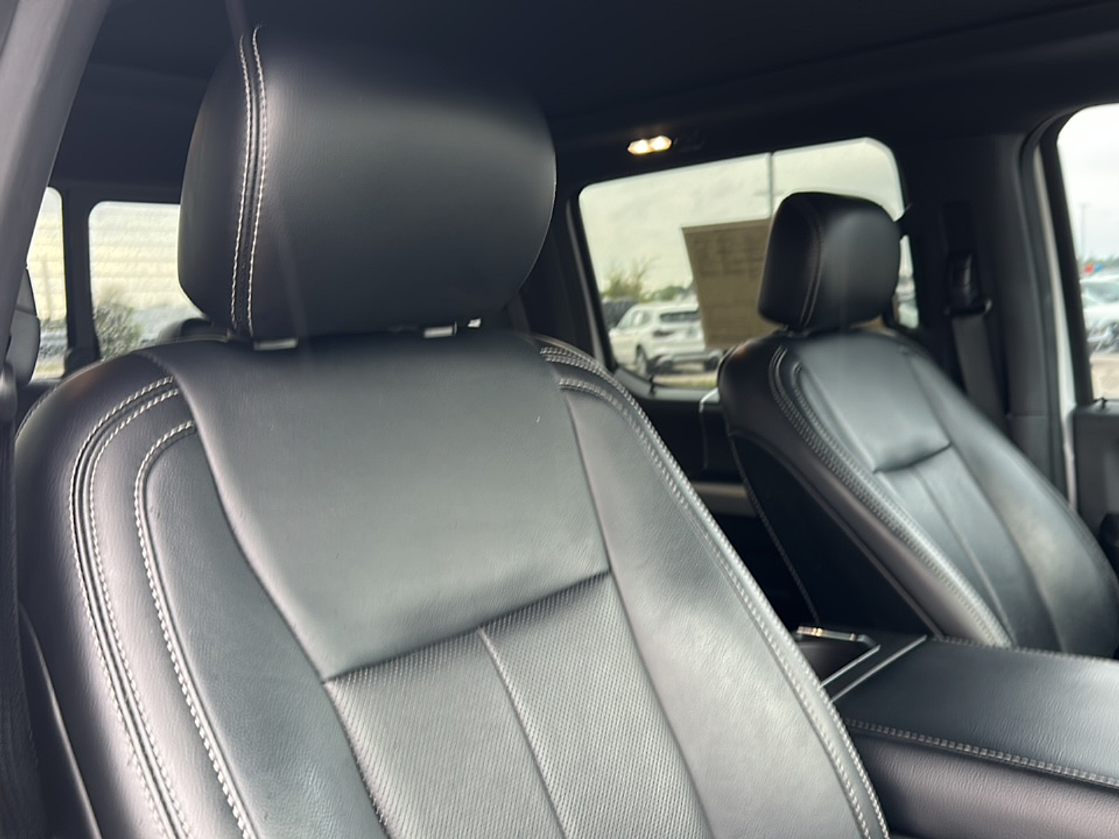 2019 Ford F-150 Lariat photo 12