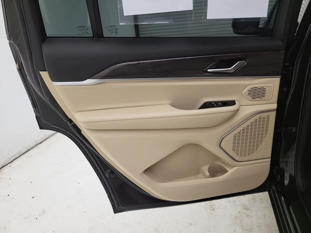 2021 Jeep Grand Cherokee Limited photo 43
