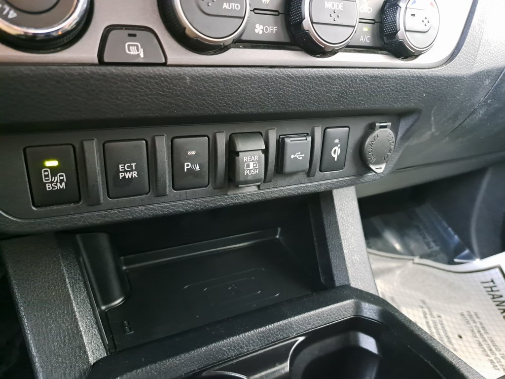 2023 Toyota Tacoma TRD Off-Road photo 13