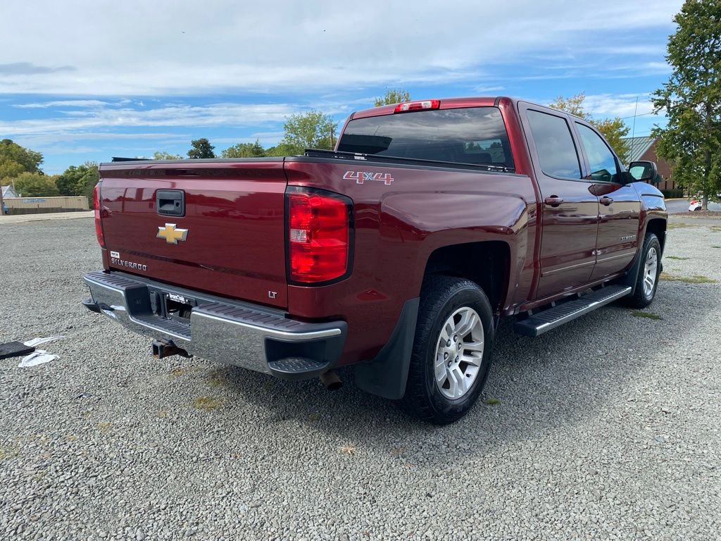 2016 Chevrolet Silverado 1500 LT photo 3