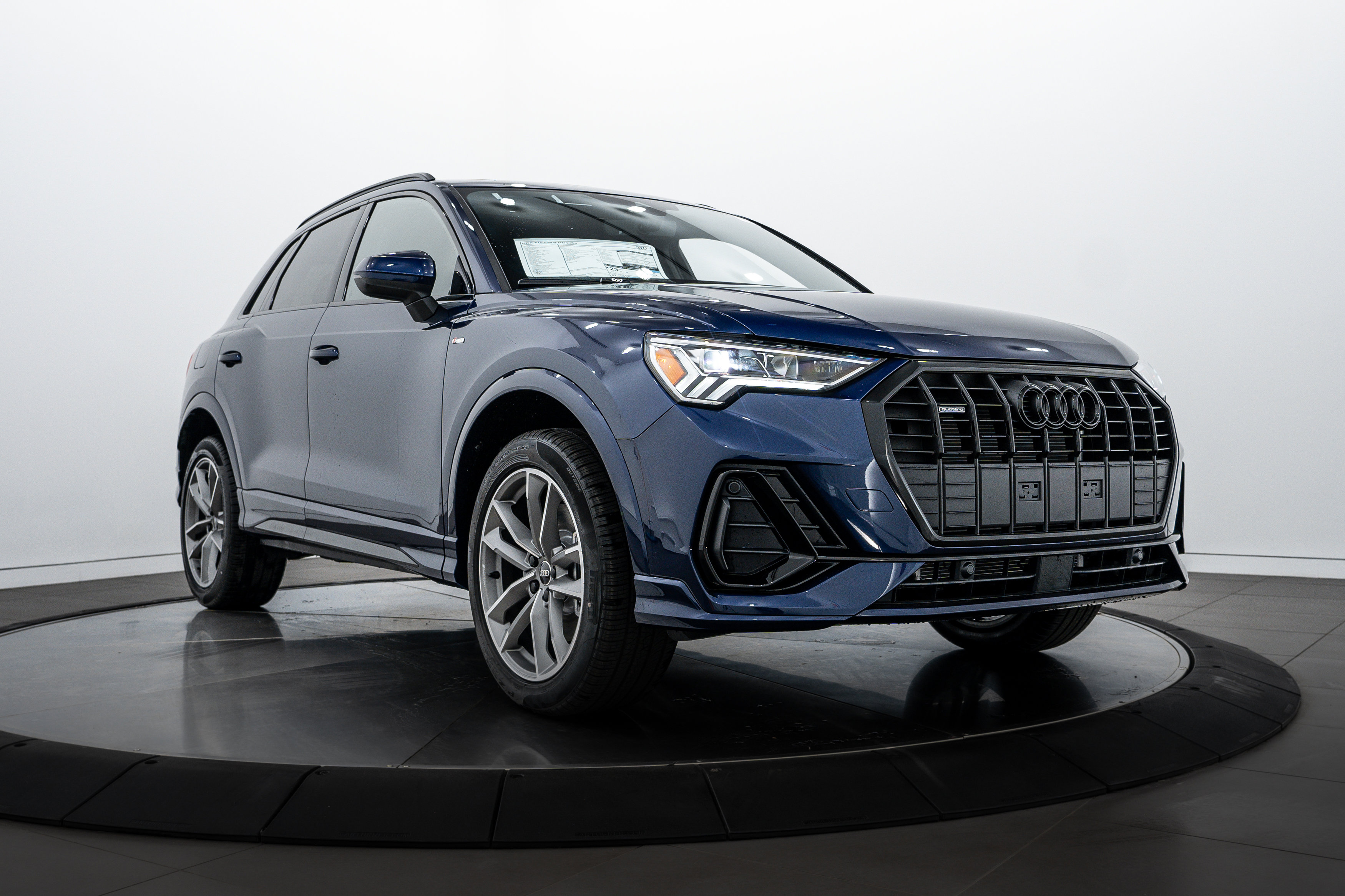 2025 Audi Q3 S Line Premium's photo