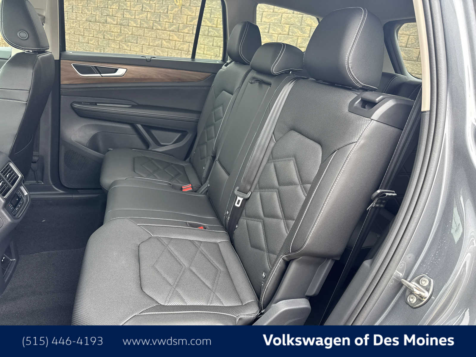 2025 Volkswagen Atlas SE Technology photo 11