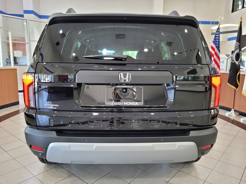 2026 Honda Passport photo 4