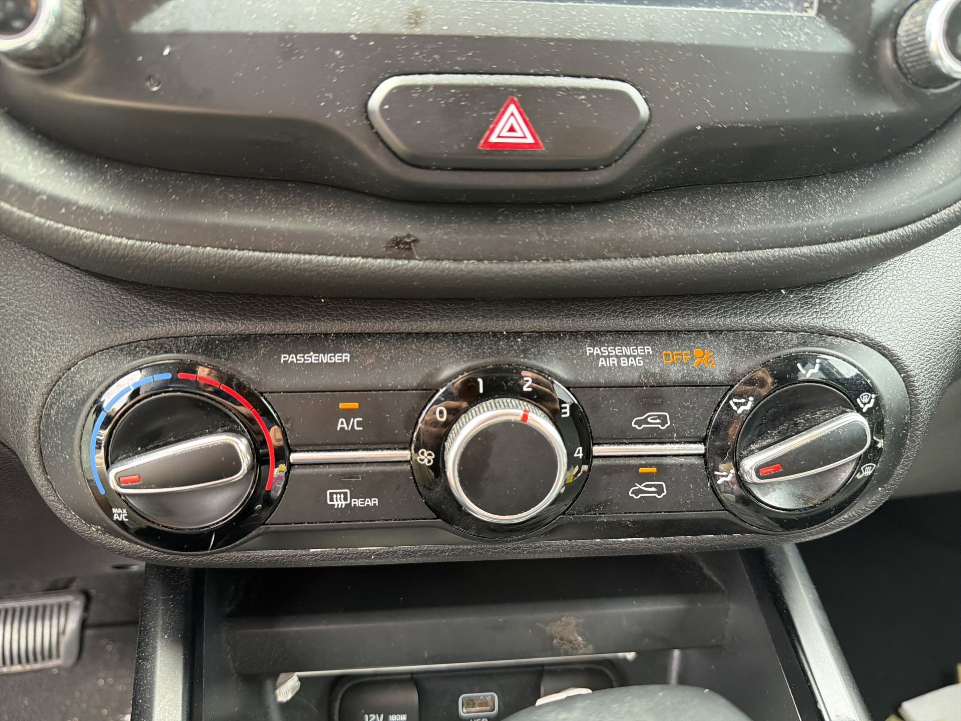 2020 Kia Soul LX S X-Line photo 4