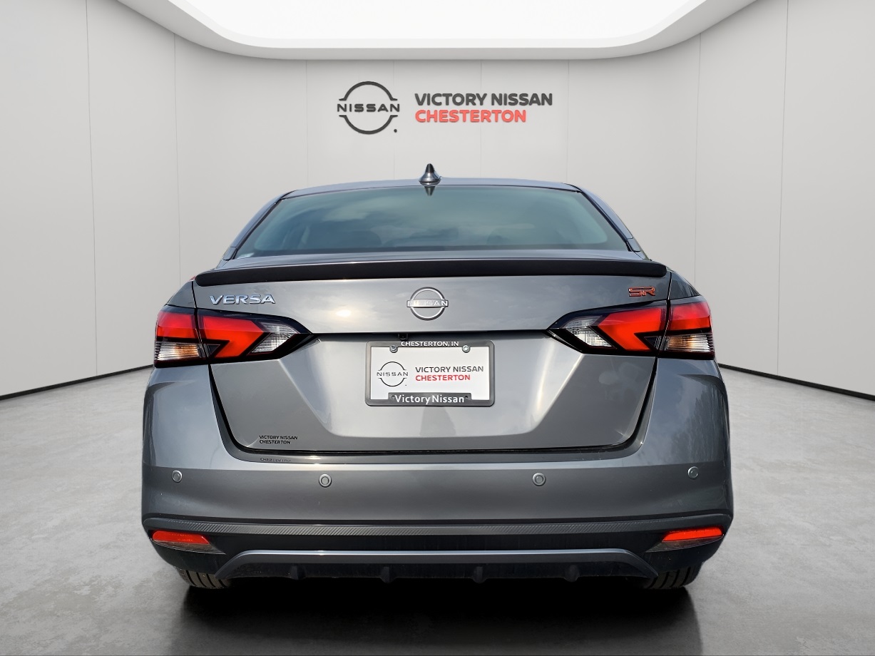 2025 Nissan Versa SR photo 4